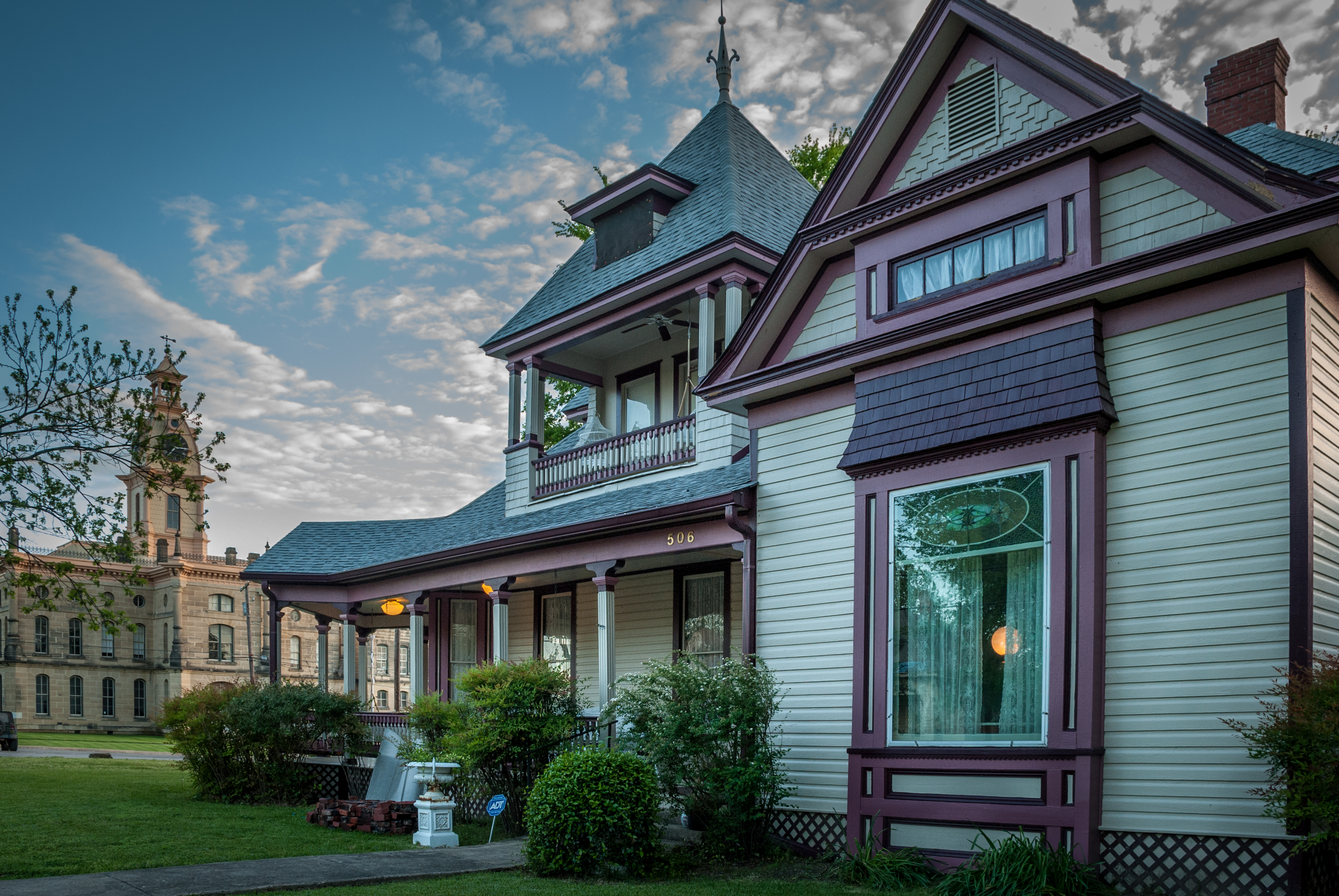 Front of the courthouse inn bed and breakfast